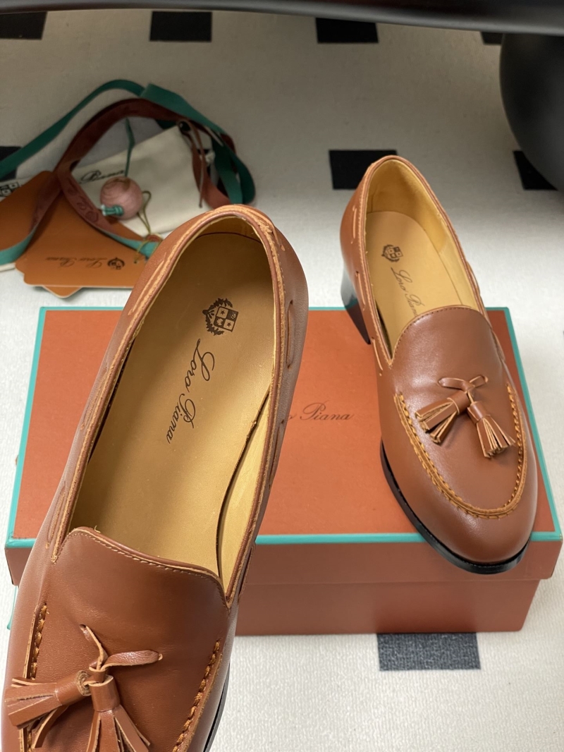 L0r0 P1ana loafers